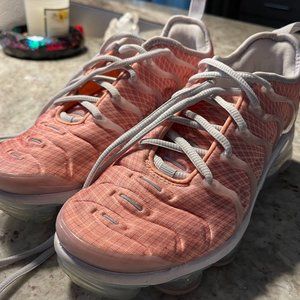 Nike Women's 2019 VaporMax Size 7.5